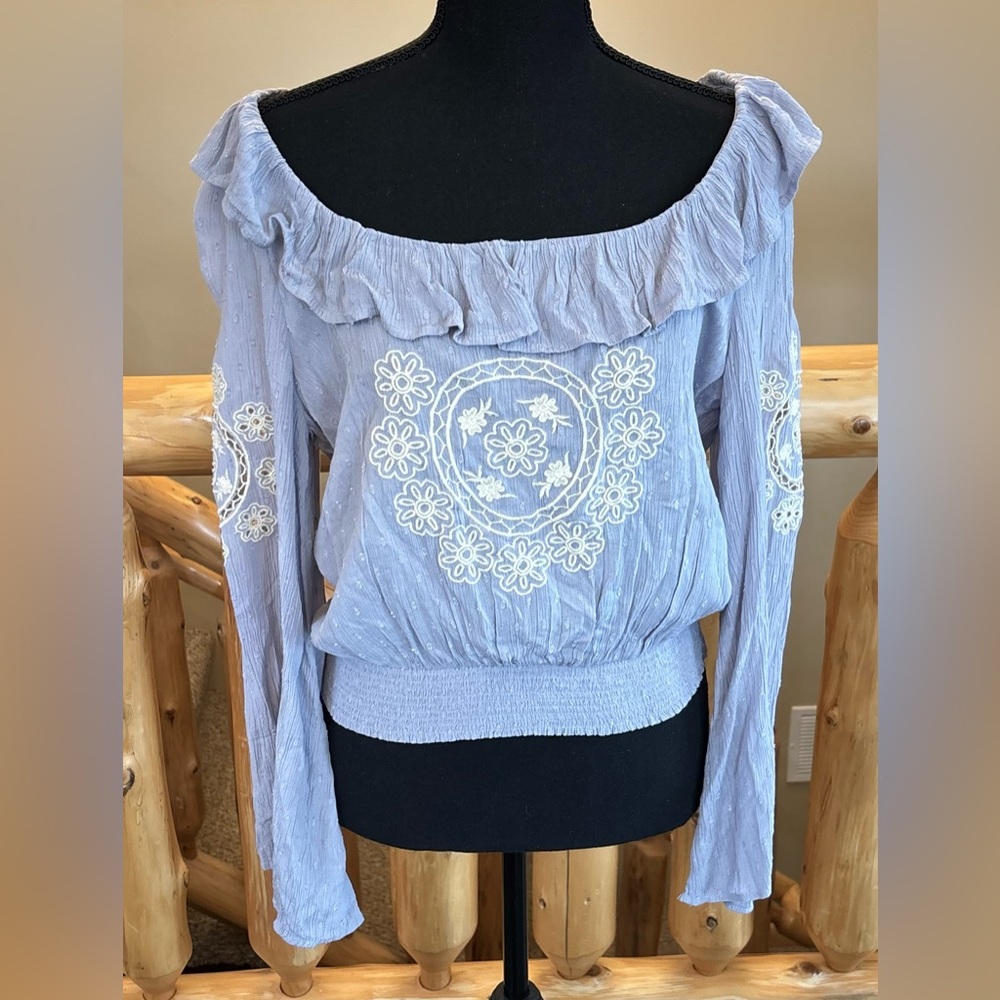 American Eagle Lilac Embroidered Swiss Dot Ruffle Bell Sleeve Blouse Size Small
